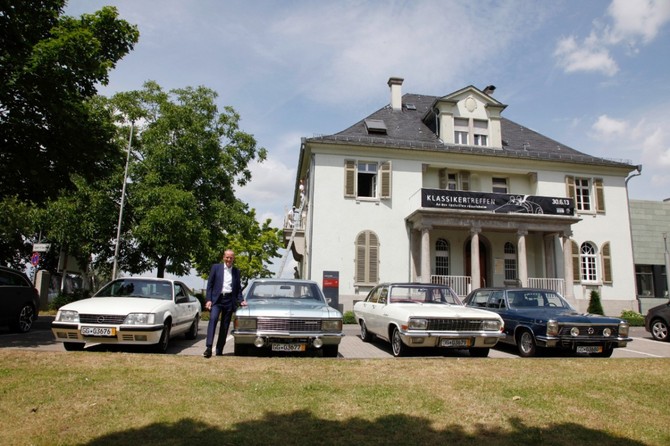 Viagem parou junto à casa da família Opel