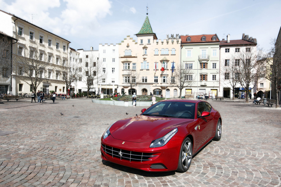 Ferrari FF