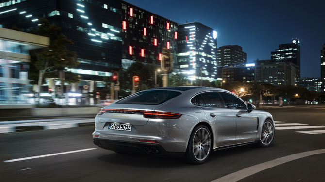 Porsche Panamera Turbo S E-Hybrid Executive