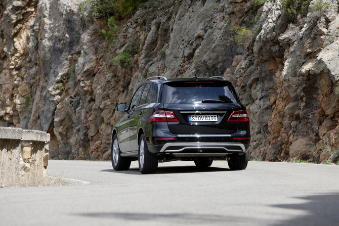 Mercedes-Benz ML 350 4 Matic BlueEFFICIENCY