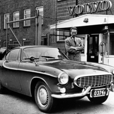 Volvo P1800