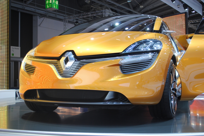 Renault R-Space