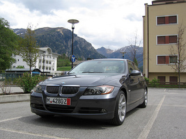 BMW 330i (US)