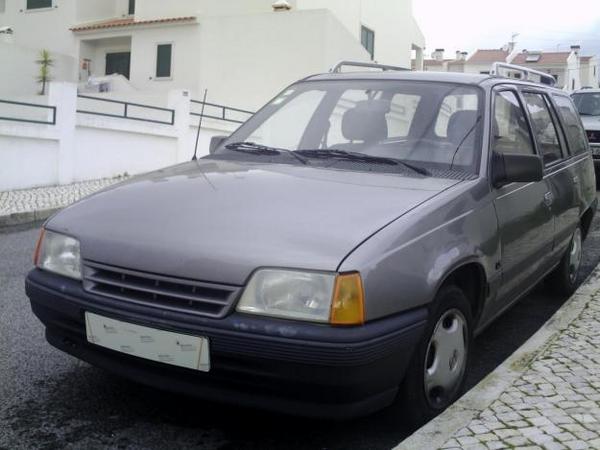 Opel Kadett 1.4i Caravan