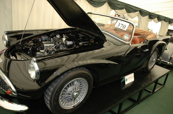 Daimler SP 250 'Dart'