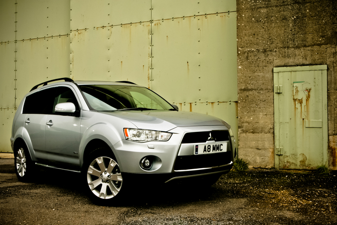 Mitsubishi Outlander Gen.2