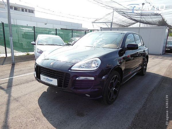 Porsche Cayenne GTS