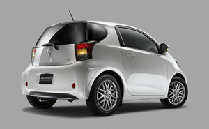 Scion iQ