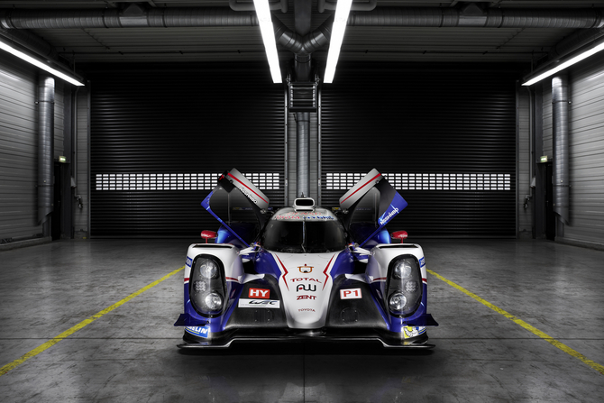 Toyota TS040 Hybrid