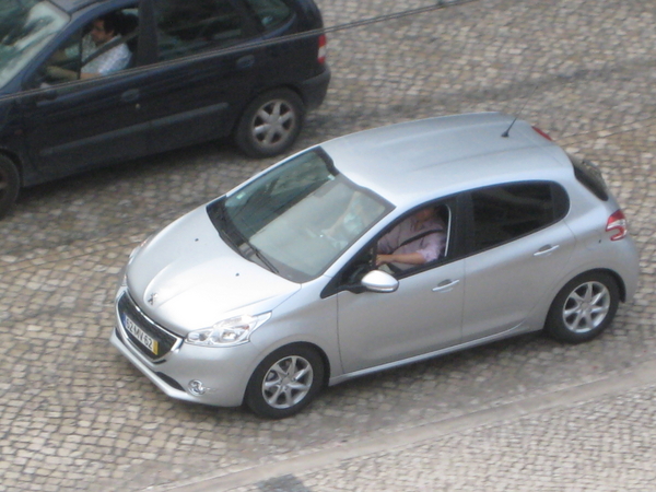 Peugeot 208 1.6 eHDi Active