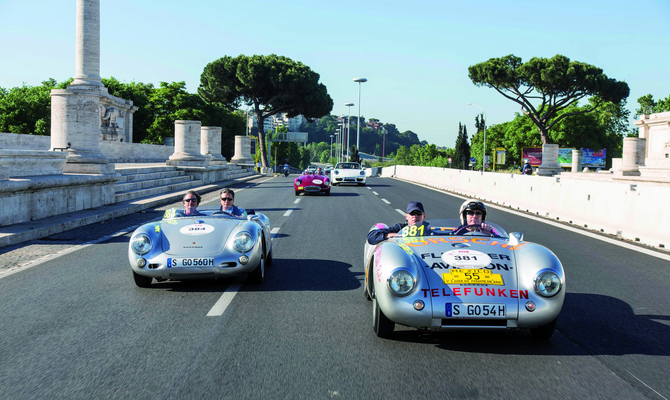 As duas famílias descendem de Ferdinand Porsche.