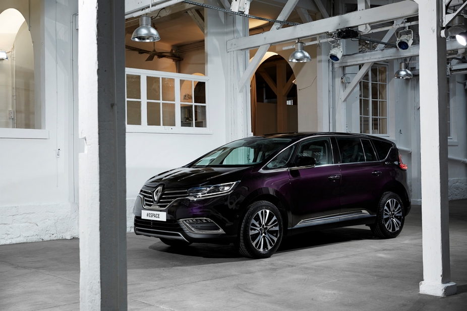 Renault Espace Energy dCi Twin Turbo EDC Initiale Paris