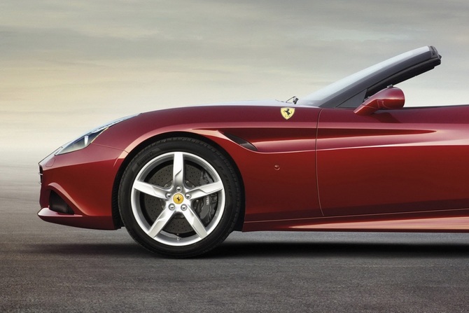 Ferrari California T