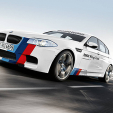 BMW M5 Ring Taxi