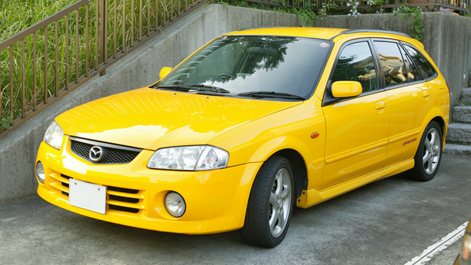 Mazda Familia Sport20