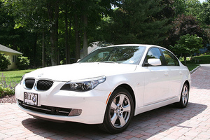 BMW 535xi Automatic (US)