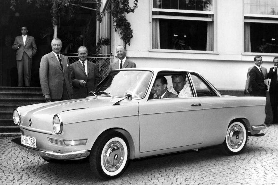 BMW 700 Coupé