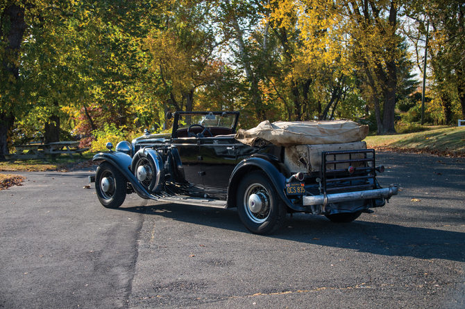 Stutz DV32 LeBaron