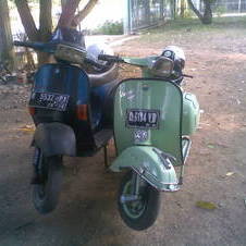 Piaggio Vespa 400