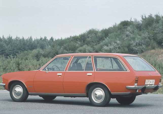 Opel Rekord D e Commodore B celebram 40 anos