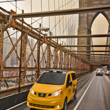 Le Celebre Taxi New Yorkais se Modernise avec le Nissan NV200