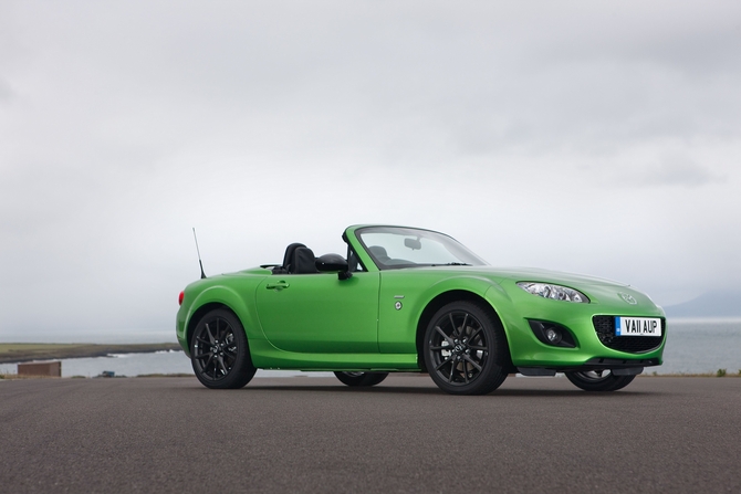 Mazda MX-5 Coupé Cabriolet 2.0i Sport Black