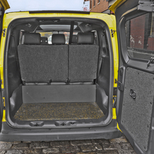 Le Celebre Taxi New Yorkais se Modernise avec le Nissan NV200