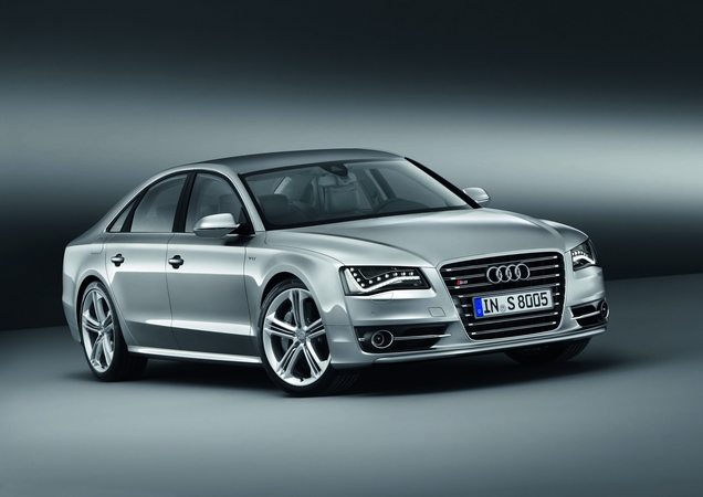 Audi S8