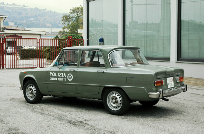 Alfa Romeo Giulia Super 'Polizia'