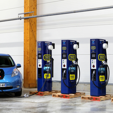 Les Bornes de Recharges Rapides Offertes par Nissan Debarquent en Europe