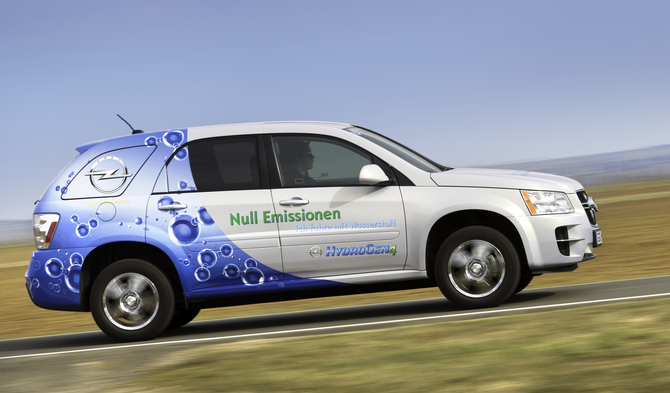 Opel’s Fuel Cell development flies to Berlin’s new airport