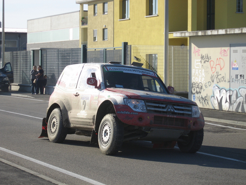 Mitsubishi Pajero ZR