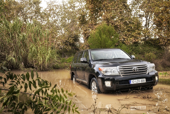 Toyota Land Cruiser V8 4x4 4.5 D-4D