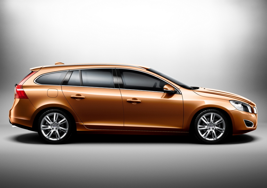 Volvo V60 2.0T Kinetic Powershift