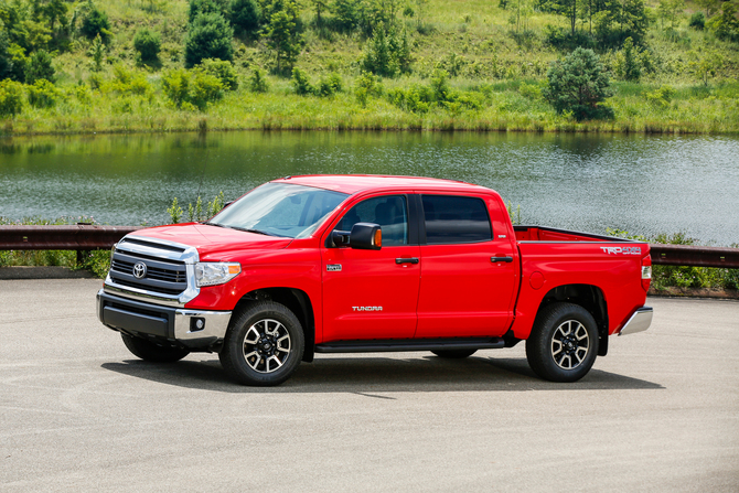 Toyota Tundra CrewMax 5.7 V8 SR5 4x4