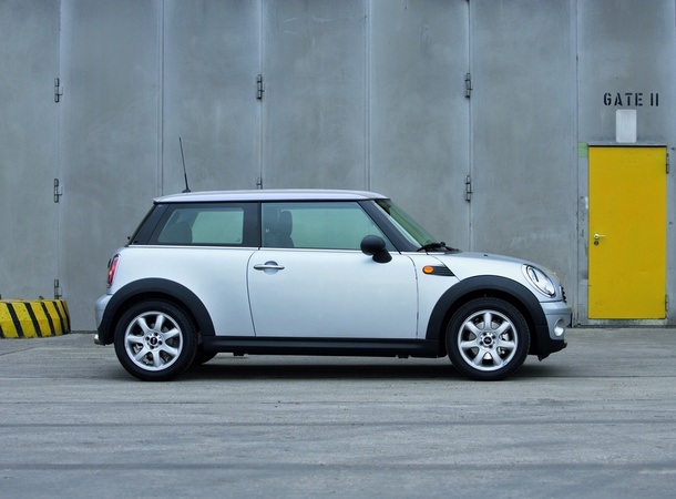 MINI (BMW) One