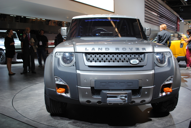 Land Rover DC100