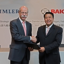 O Presidente da Daimler assinou o contrato com o Presidente da BAIC