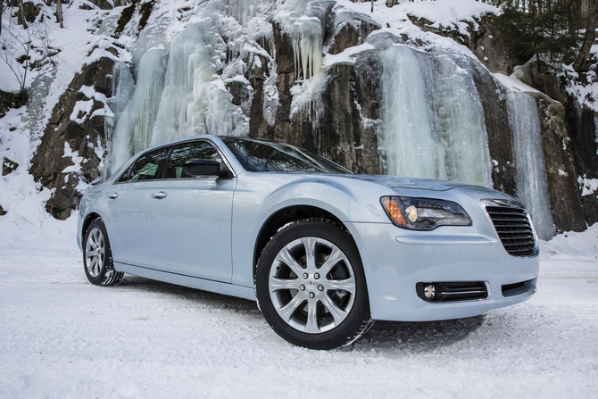 Chrysler 300 Glacier