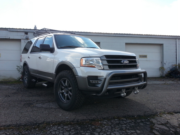 Ford Expedition XLT by Vaccar