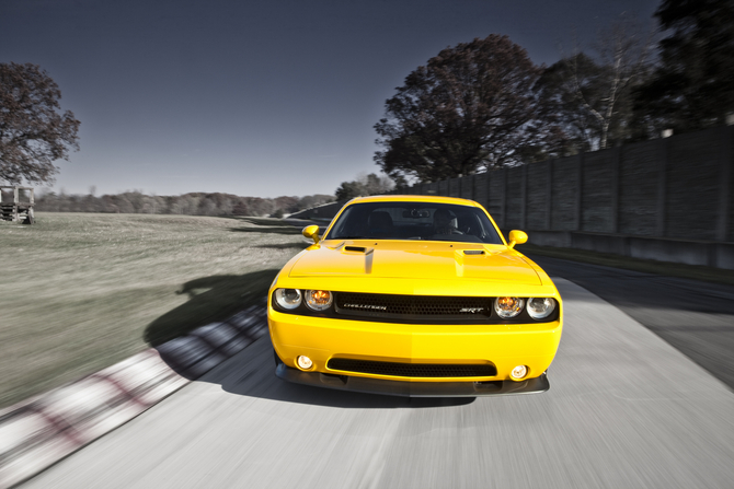 Dodge Challenger Yellow Jacket Adds Adaptive Suspension and Interior Upgrades to 6.4 Liter Hemi V8