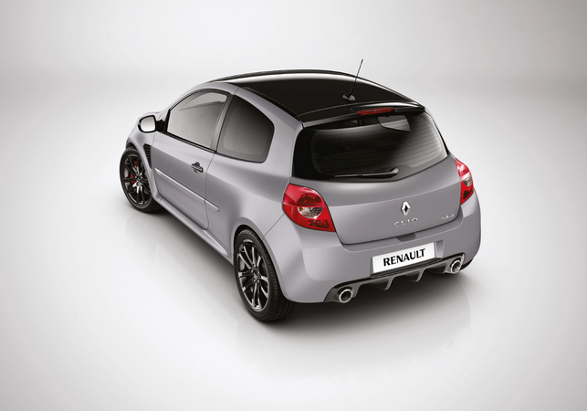 Renaultsport Clio 200 Raider Brings Formula 1 Trim to 50 Limited Cars