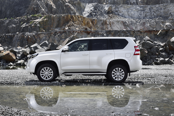 Überarbeiteter Toyota Land Cruiser ab sofort bestellbar