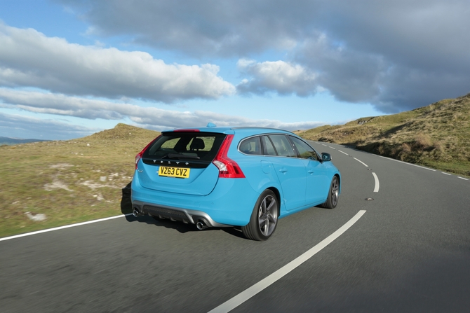 Volvo V60 T6 R-Design Geartronic