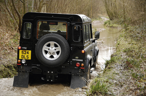 Land Rover Defender 110 2.5 TDi Hard Top