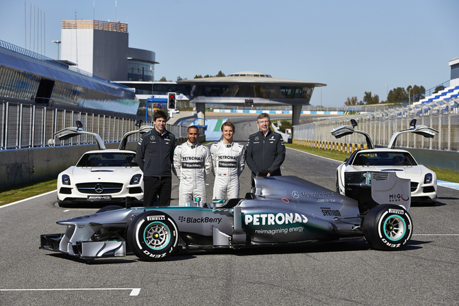 Mercedes-Benz W04