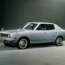 Nissan Bluebird U Sedan 1600GL