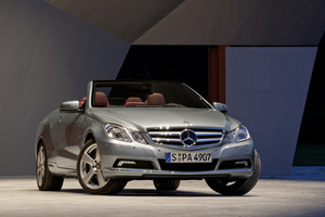 Mercedes-Benz E 250 CGI BlueEFFICIENCY Cabriolet