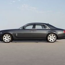 A new Rolls Royce takes on an old Bentley