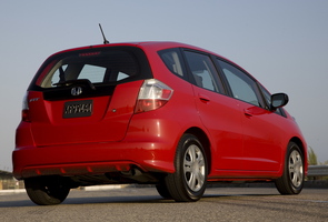 Honda Fit Sport 5-Spd MT